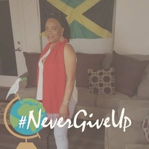 Meet your Posher, Evadney